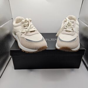 Rachel Zoe (taupe) Size 6.5 In Box